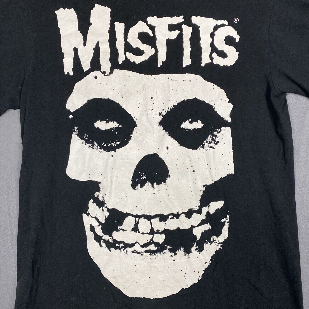 MISFITS Concert Tshirt Men M Black Classic Skull Band Logo Horror Punk Music - Picture 3 of 11